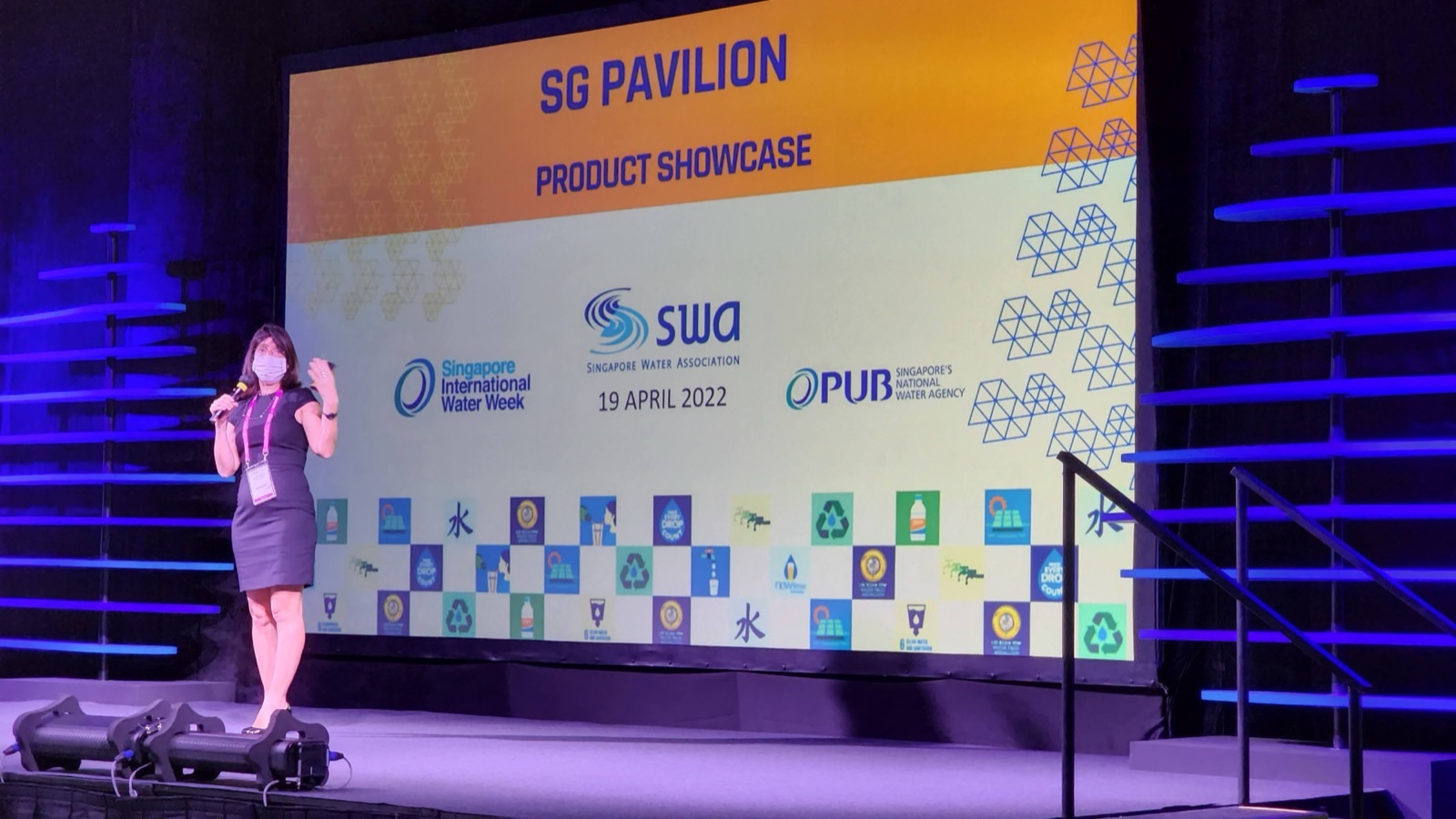 Subnero team presenting SWAN at the SG Pavilion Product Showcase during SIWW 2022